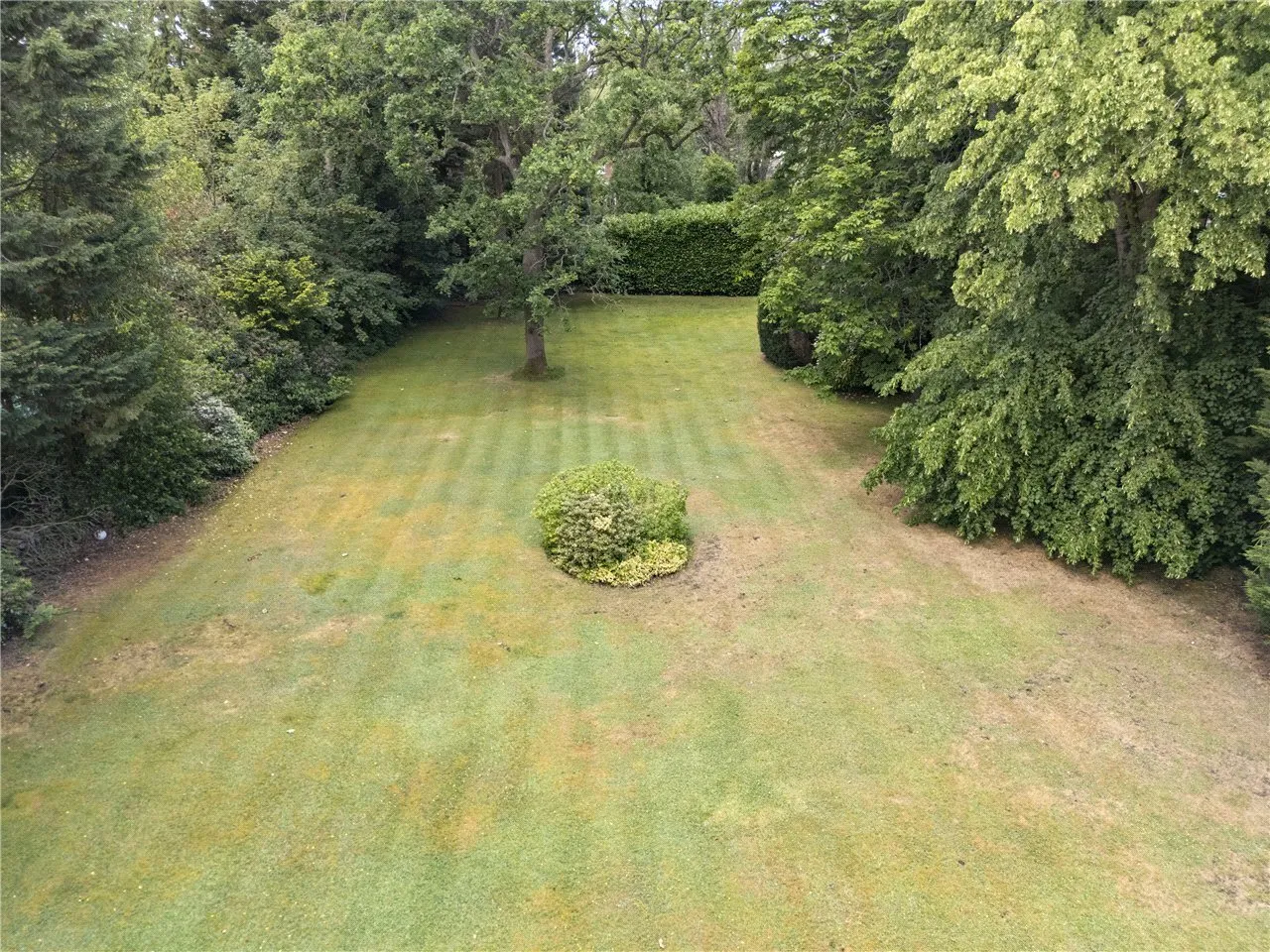 Albury Road, Hersham, Walton-on-Thames, Surrey, KT12, photo 9