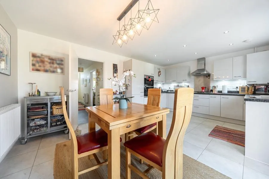 Shergold Road, Bampton, OX18, photo 8