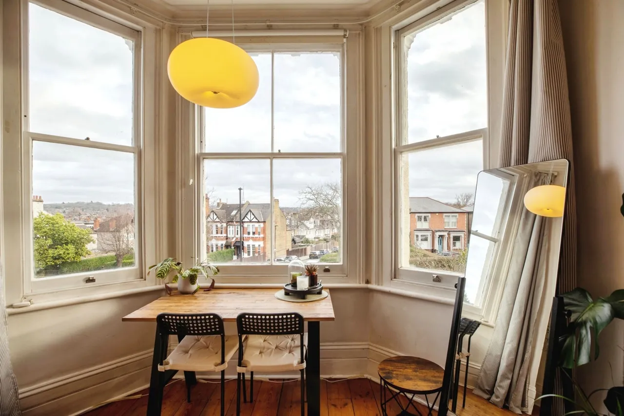 Lancaster Avenue, London, SE27, photo 18