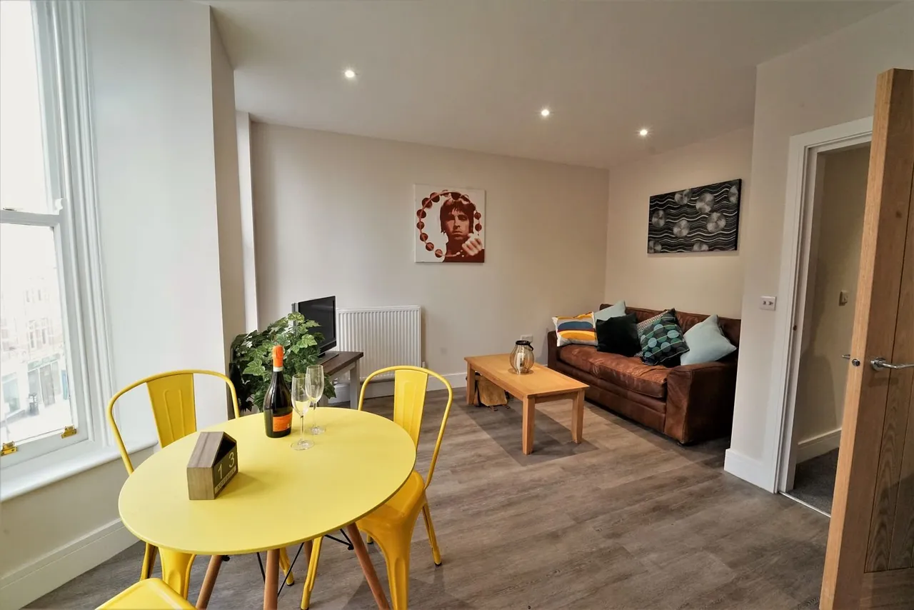 1 bed flat to rent, Lake Street, Nottingham, NG7