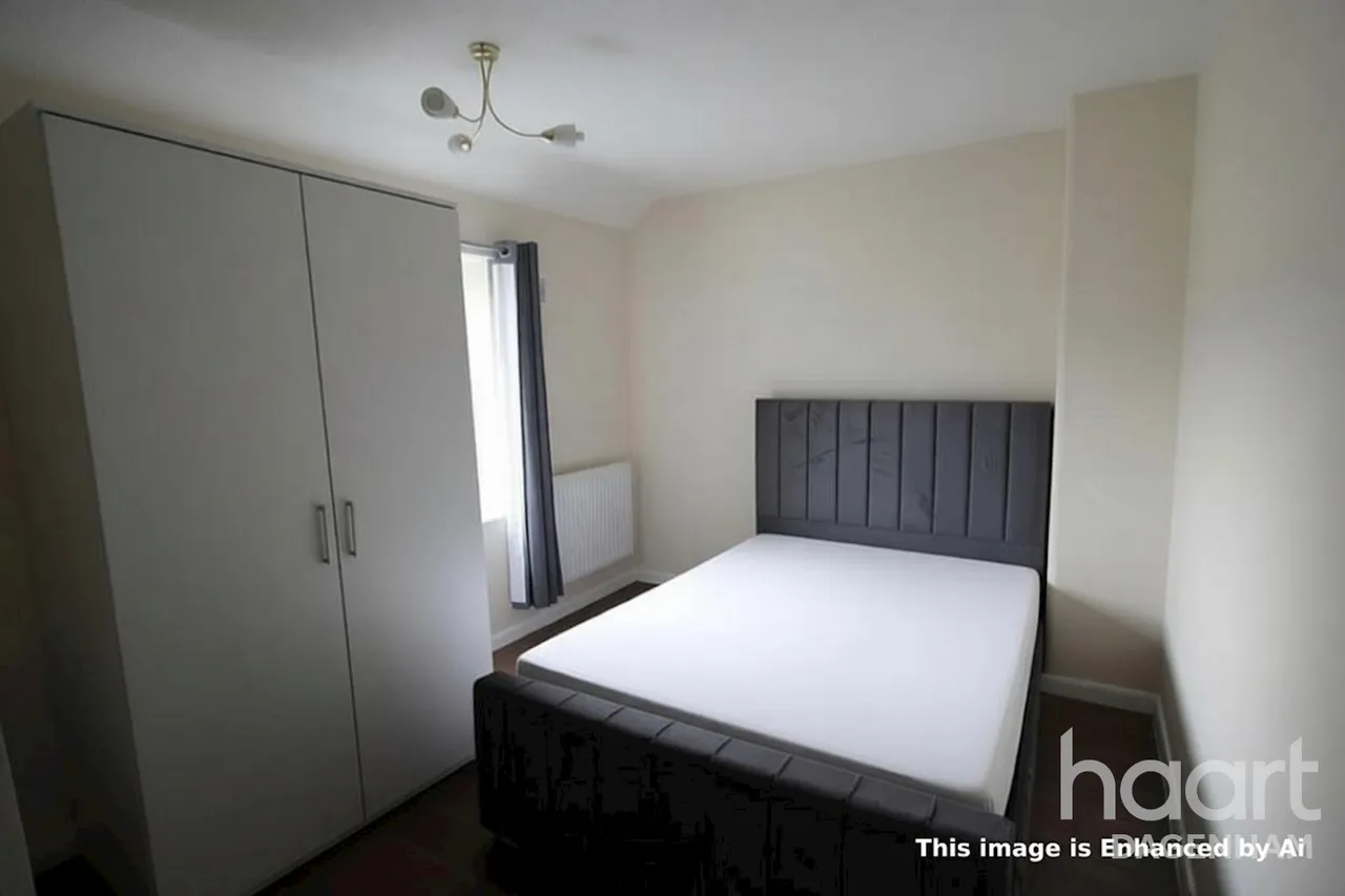 Marlborough Road, RM8, photo 5