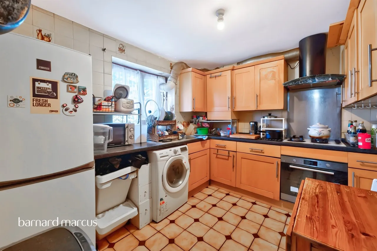 Dale Grove, London, N12, photo 3