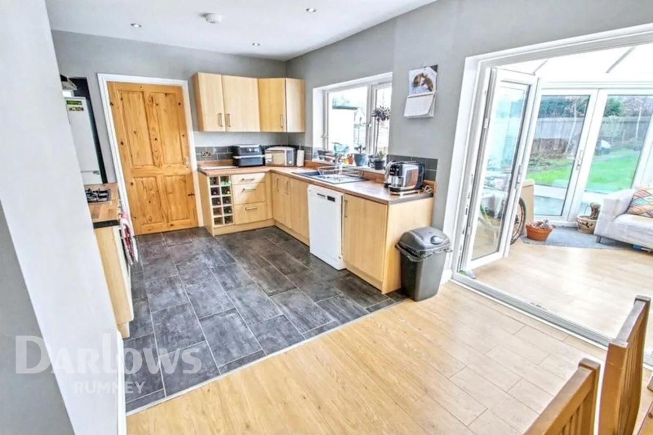 Greenway Road, Cardiff, photo 8