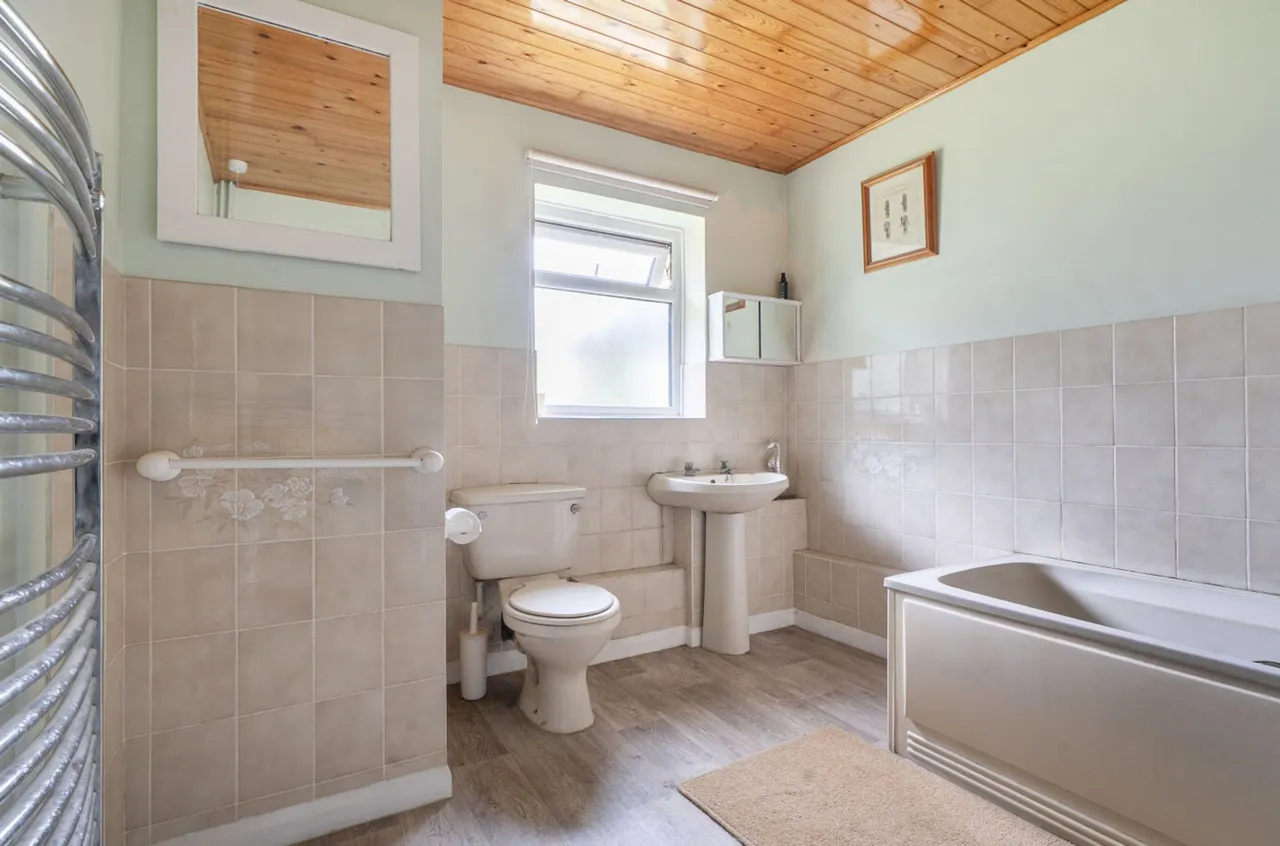 Almodington Lane, Earnley, PO20, photo 5