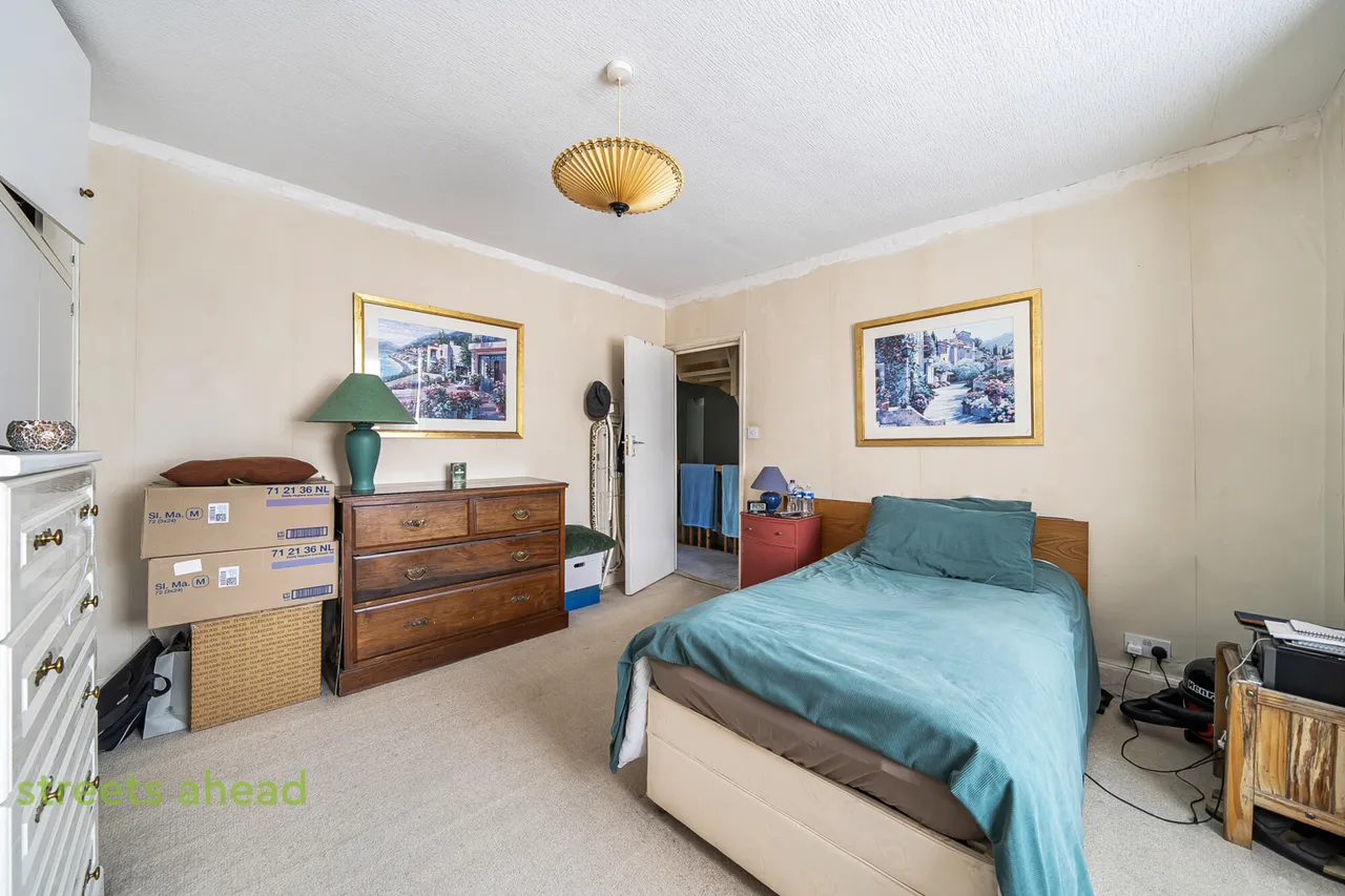 Ingram Road, Thornton Heath, CR7, photo 13
