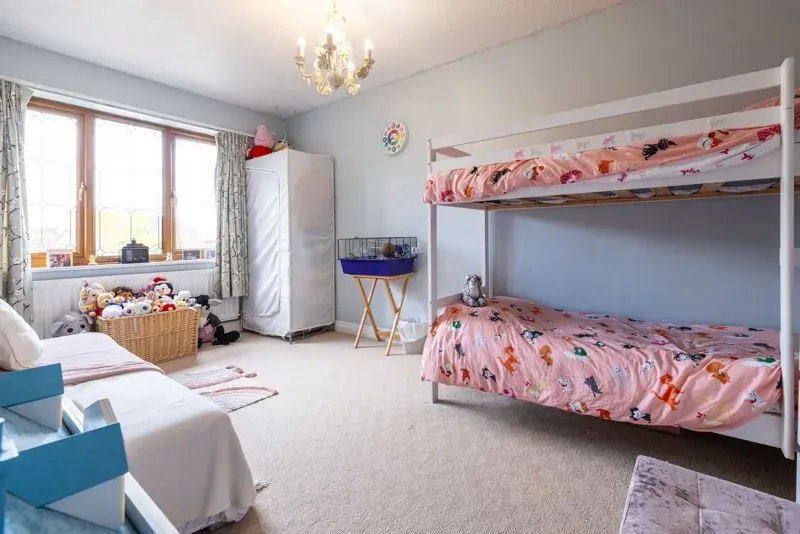 Thirsk Gardens, Bletchley, Milton Keynes, Buckinghamshire, MK3 5LH, photo 13
