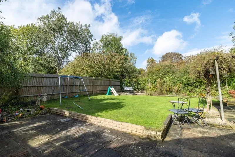 Thirsk Gardens, Bletchley, Milton Keynes, Buckinghamshire, MK3 5LH, photo 23