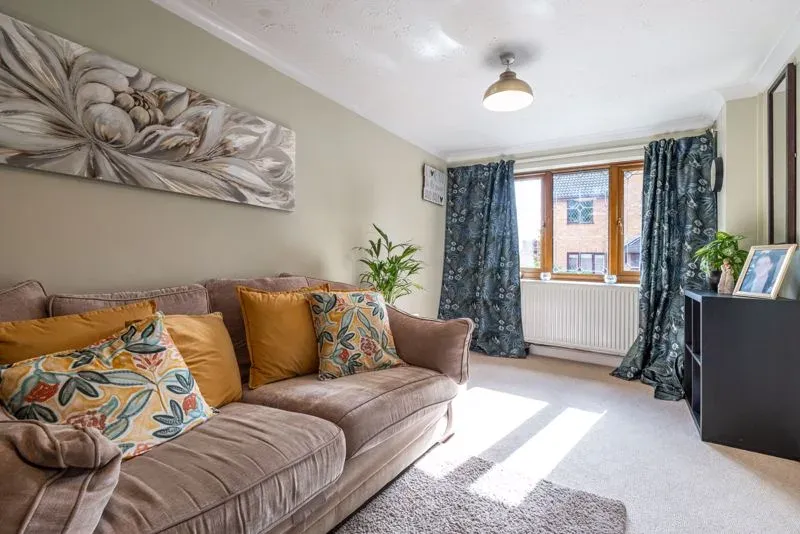 Thirsk Gardens, Bletchley, Milton Keynes, Buckinghamshire, MK3 5LH, photo 12
