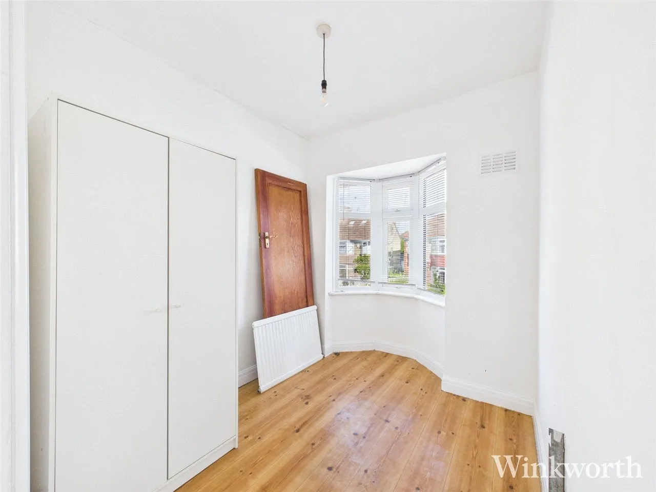 Cloister Road, London, W3, photo 9