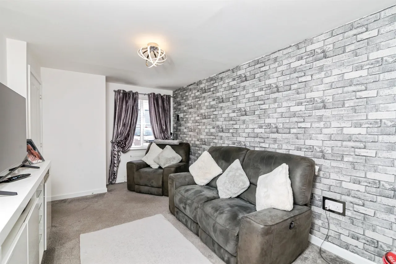Maplesden Close, Oulton, Lowestoft, photo 5