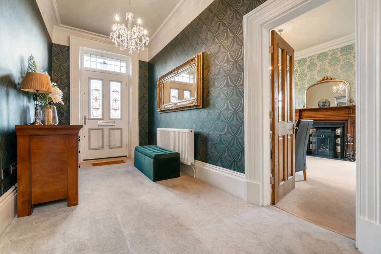 Victoria Road, Elland, HX5, photo 5