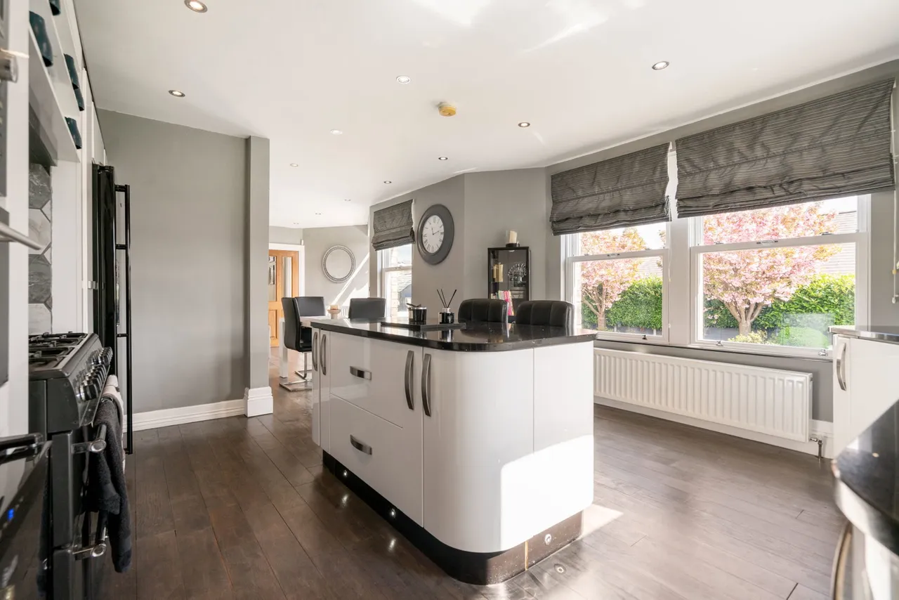 Victoria Road, Elland, HX5, photo 12