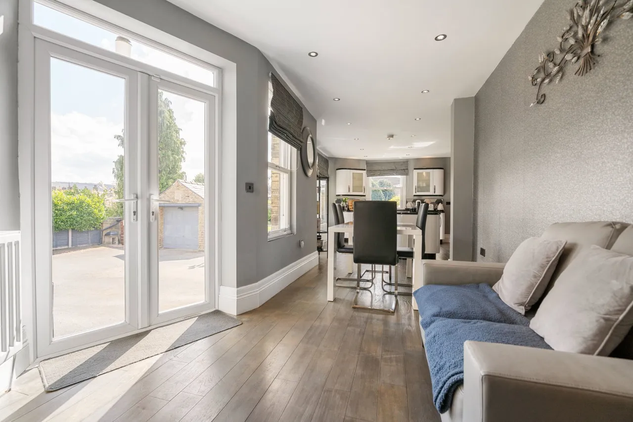 Victoria Road, Elland, HX5, photo 11