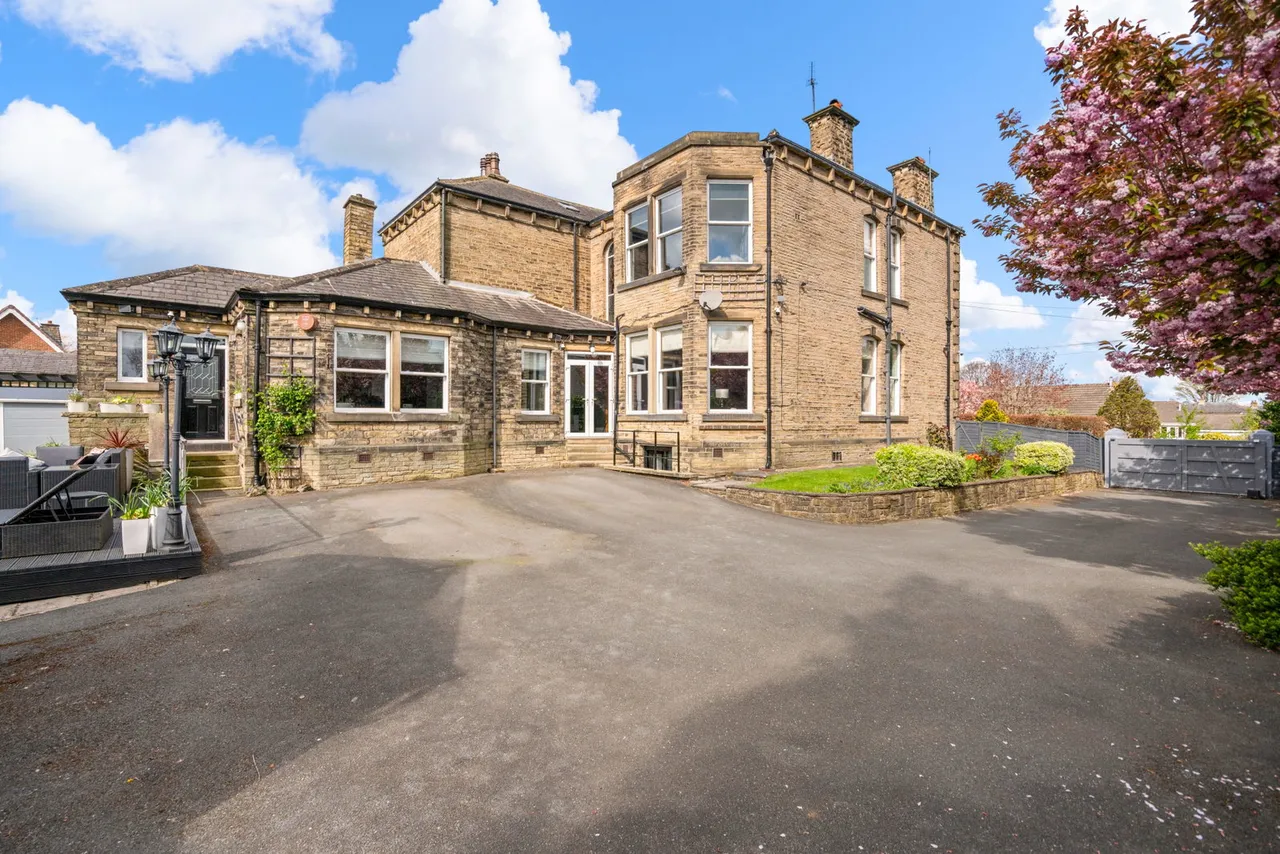 Victoria Road, Elland, HX5, photo 37