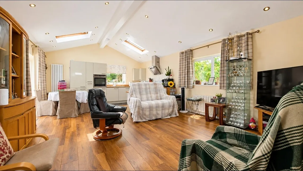 Leigh Court, Plymouth, PL6, photo 6