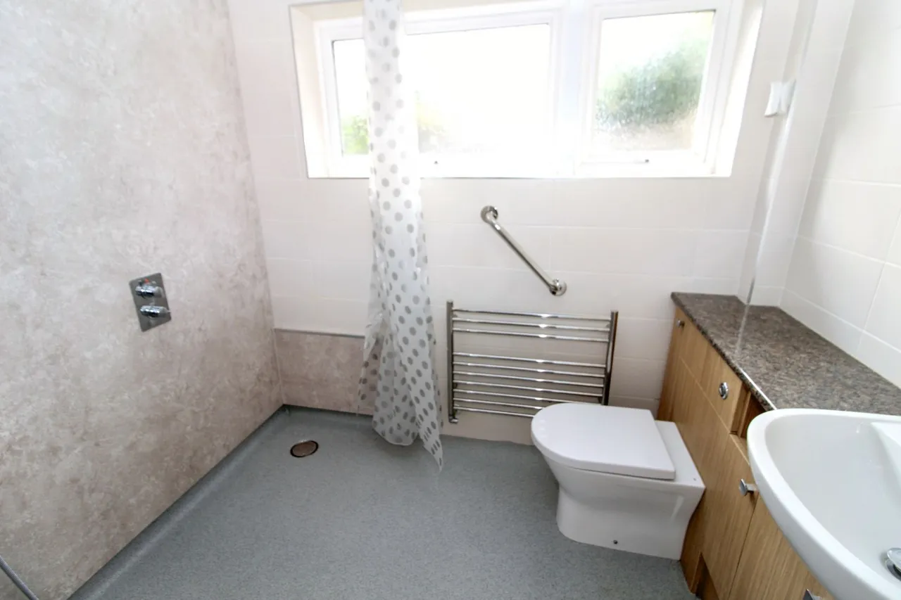 Hawthorn Crescent, Hazlemere, HP15, photo 11