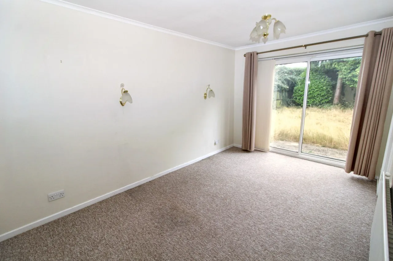 Hawthorn Crescent, Hazlemere, HP15, photo 7