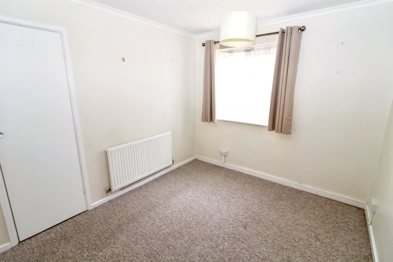 Hawthorn Crescent, Hazlemere, HP15, photo 9