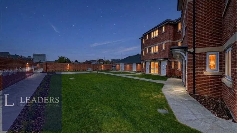 1 bed flat for sale, Parsonage Street, CO9