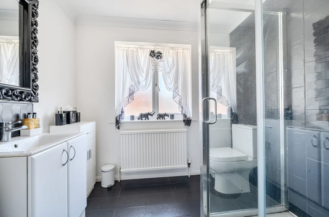 Paddock Lane, Selsey, PO20, photo 10