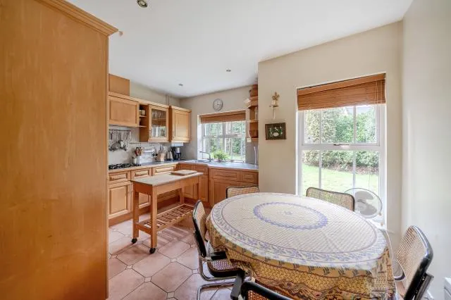 Palmerstone Court, Virginia Water, GU25, photo 5