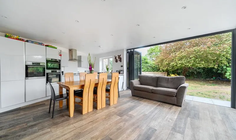 Kingscroft Road, Leatherhead, KT22, photo 4