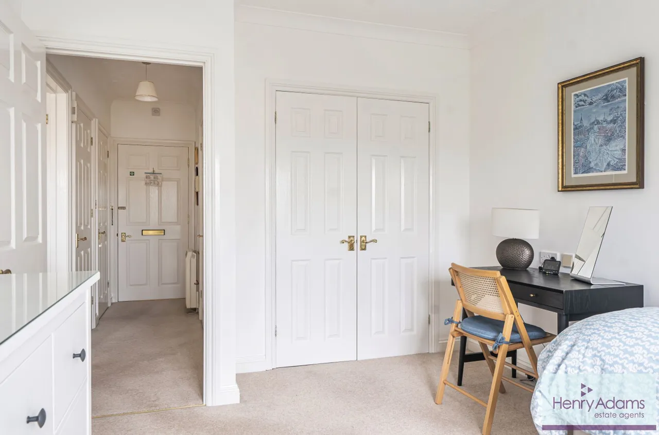 King George Avenue, Petersfield, GU32, photo 9