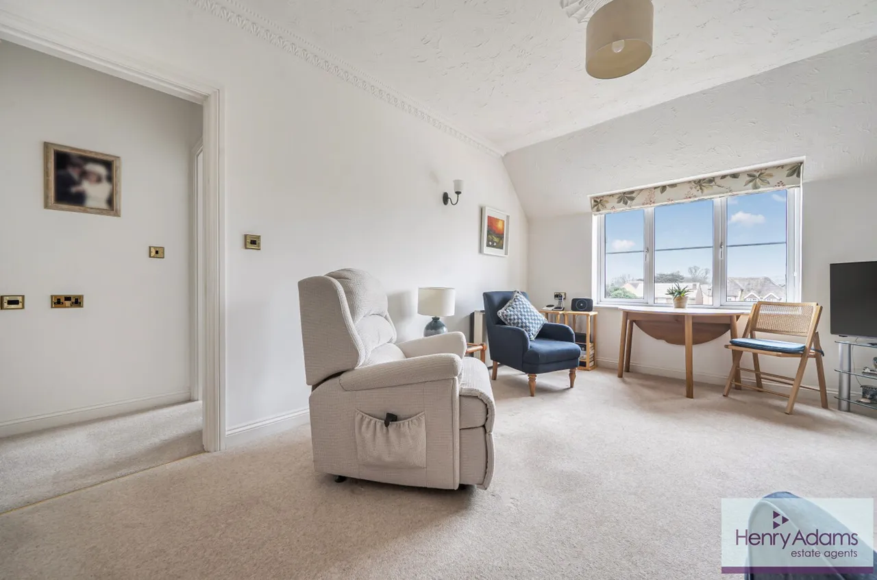 King George Avenue, Petersfield, GU32, photo 6