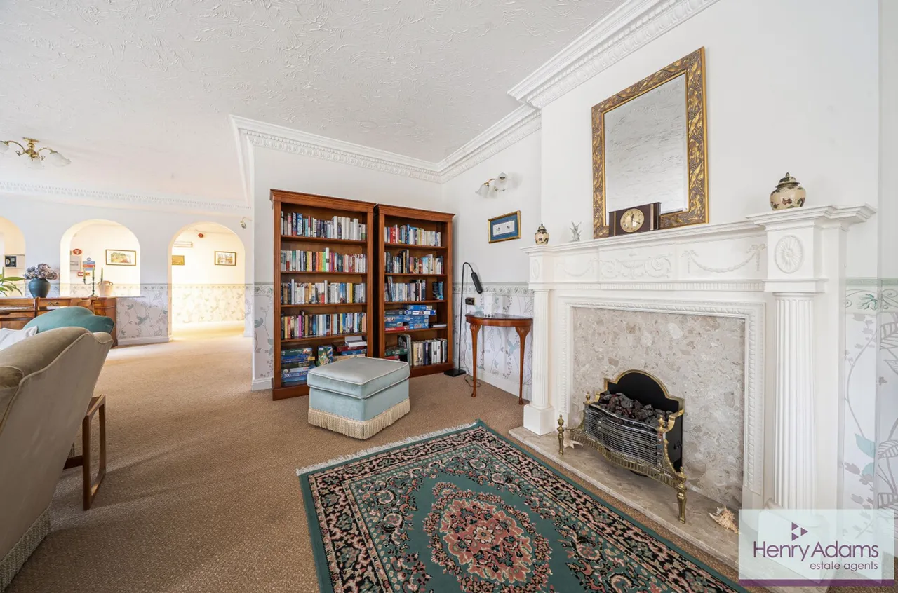 King George Avenue, Petersfield, GU32, photo 12