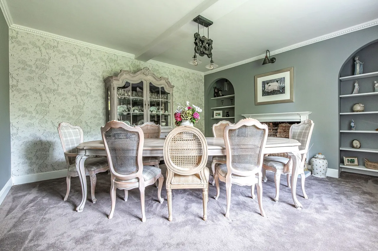 A Secluded Georgian Farmhouse in the, photo 11