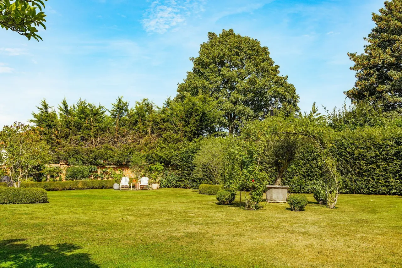 A Secluded Georgian Farmhouse in the, photo 24