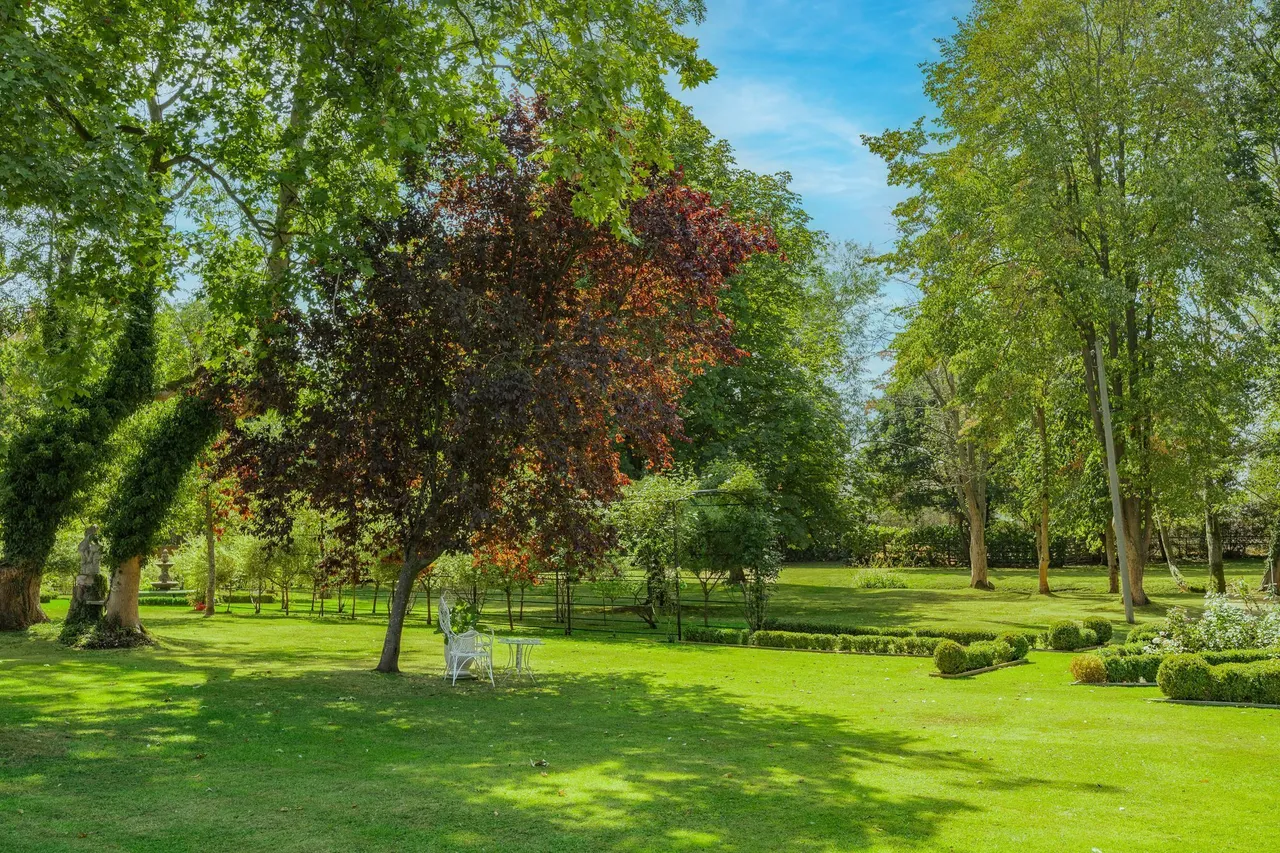 A Secluded Georgian Farmhouse in the, photo 25