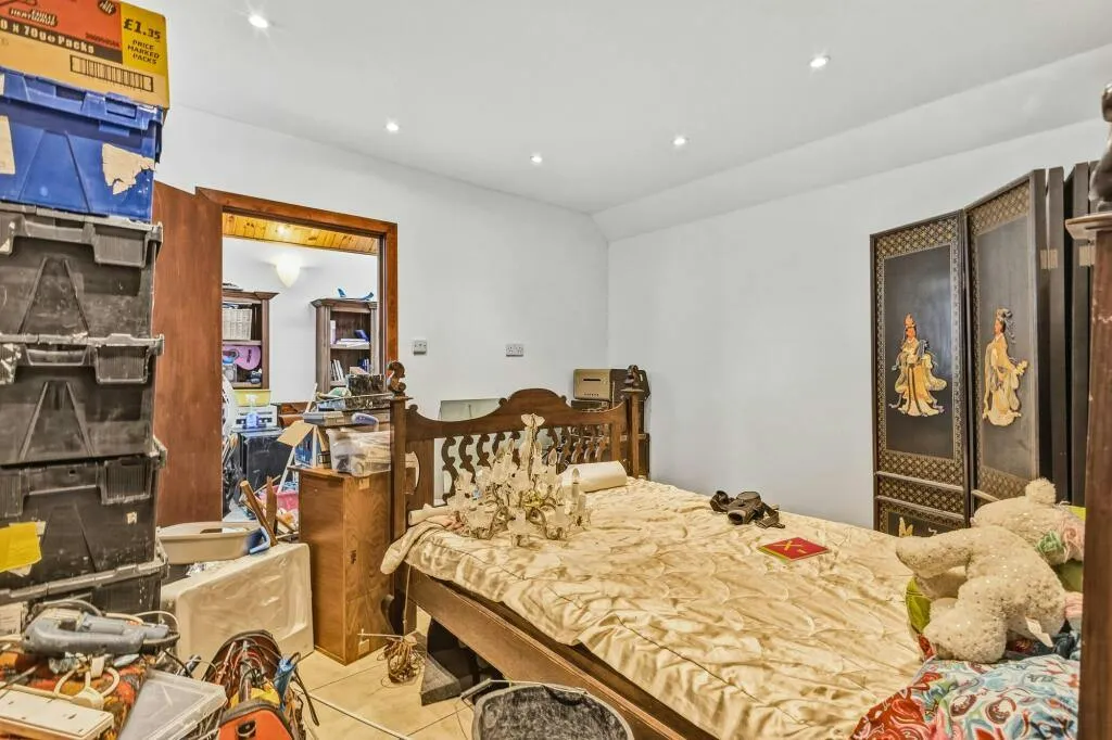 Vestry Road, London, E17, photo 11