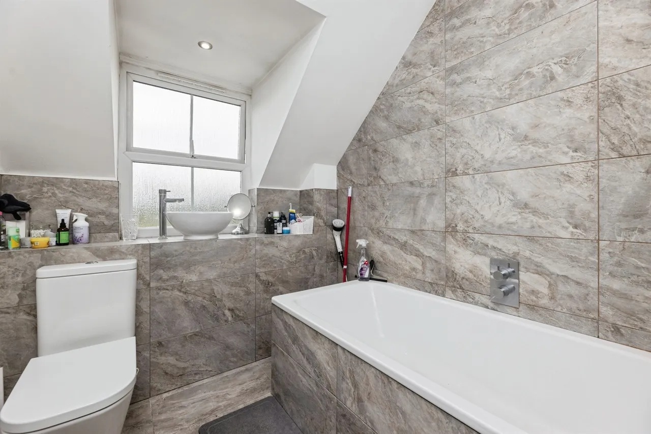 Sandwath Drive, Church Fenton, LS24, photo 15