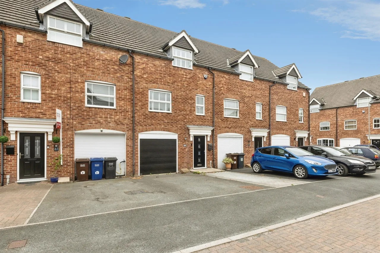 3 bed house for sale, Sandwath Drive, Church Fenton, LS24
