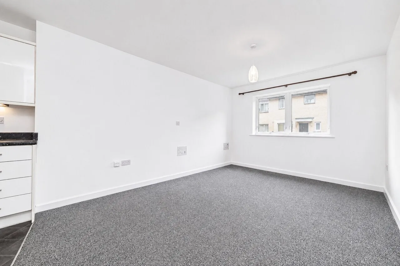 Admiral Drive, Stevenage, SG1, photo 3