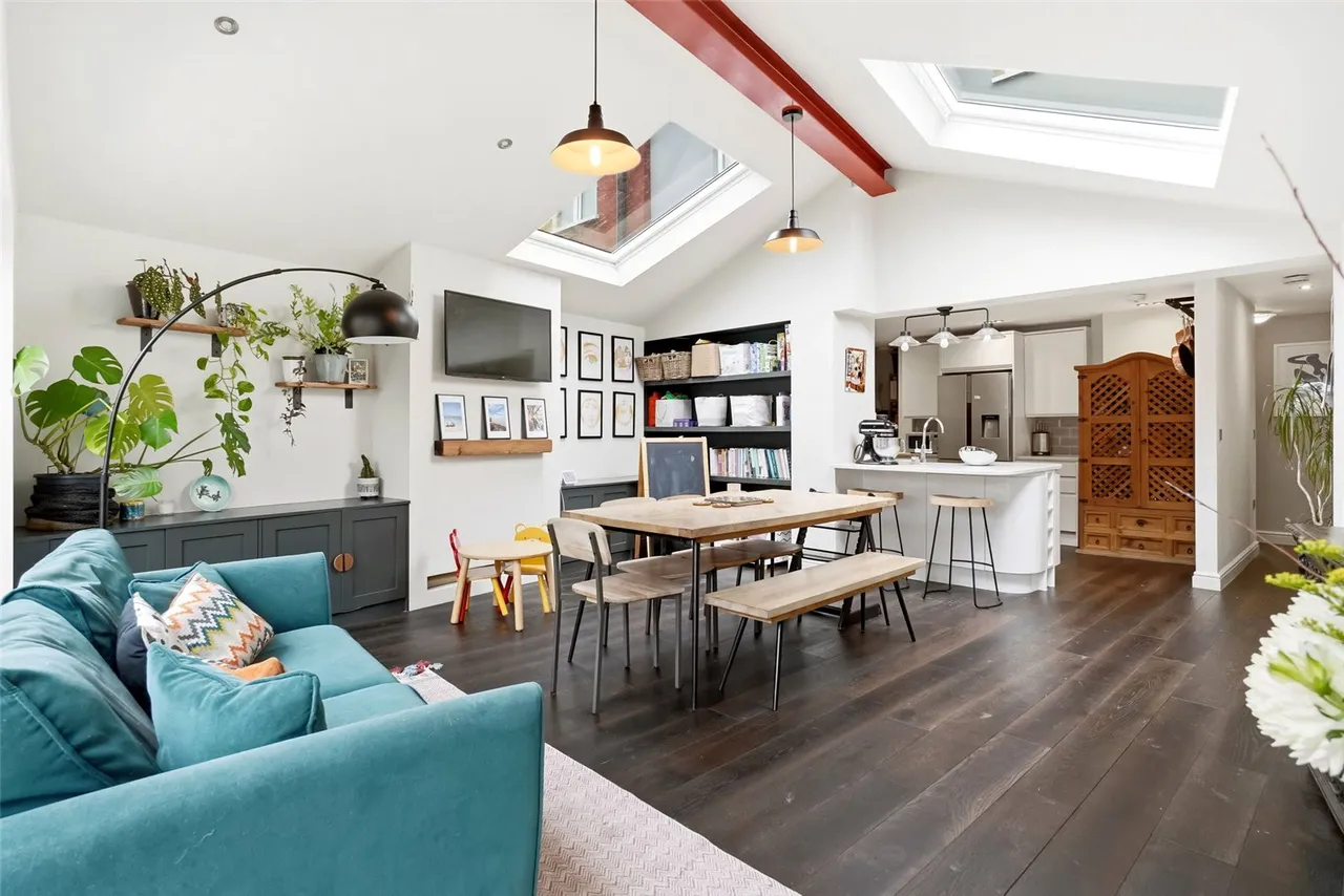 Twining Avenue, Twickenham, TW2 5LP, photo 5