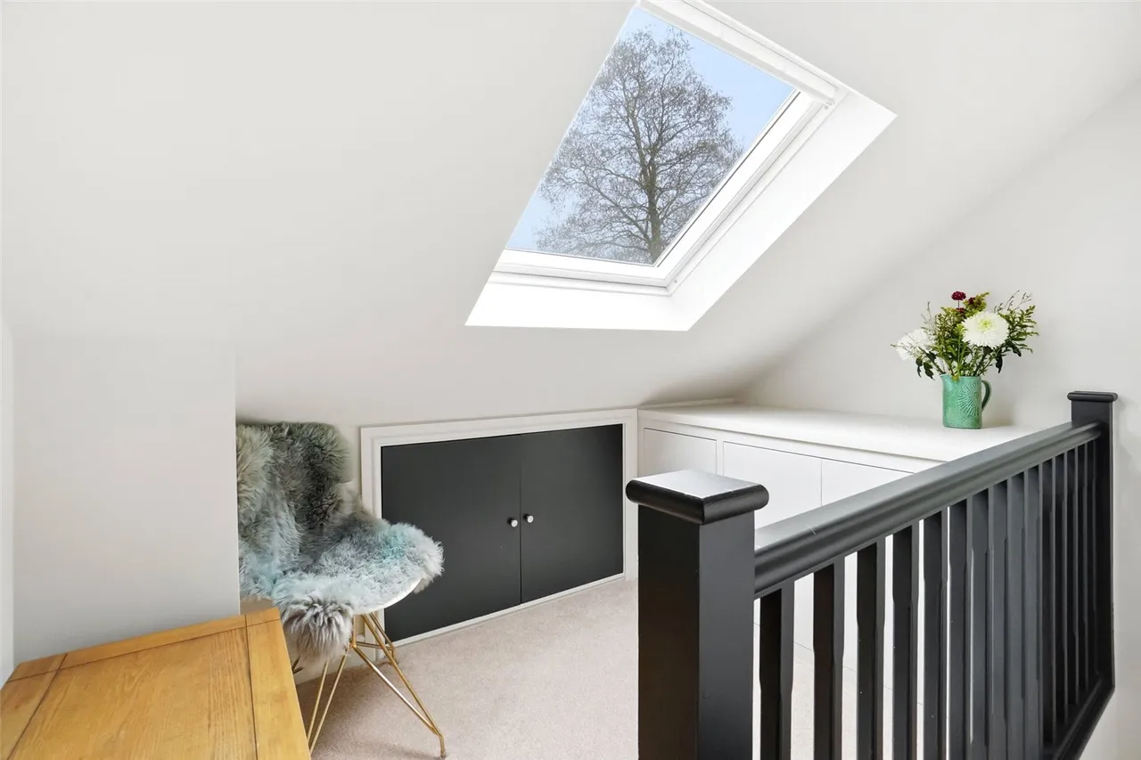 Twining Avenue, Twickenham, TW2 5LP, photo 11
