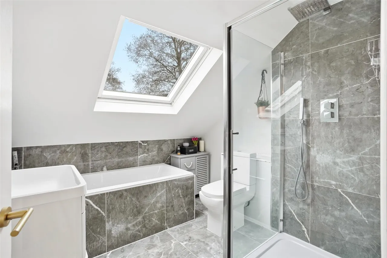 Twining Avenue, Twickenham, TW2 5LP, photo 10