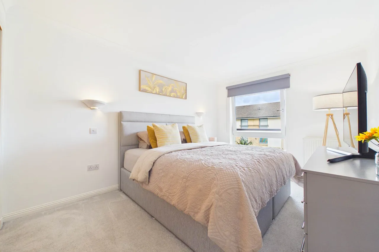 Station Road, Carluke, photo 9