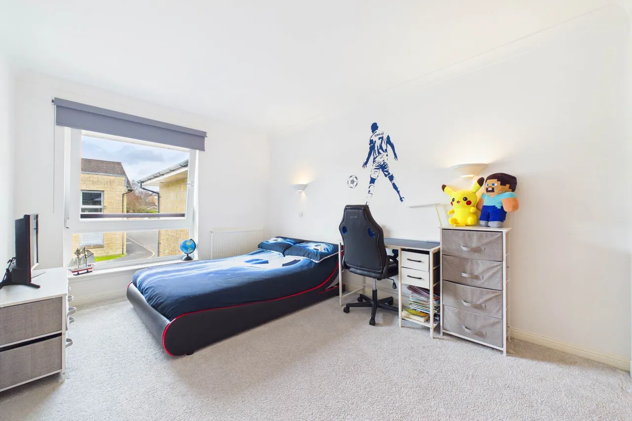 Station Road, Carluke, photo 13