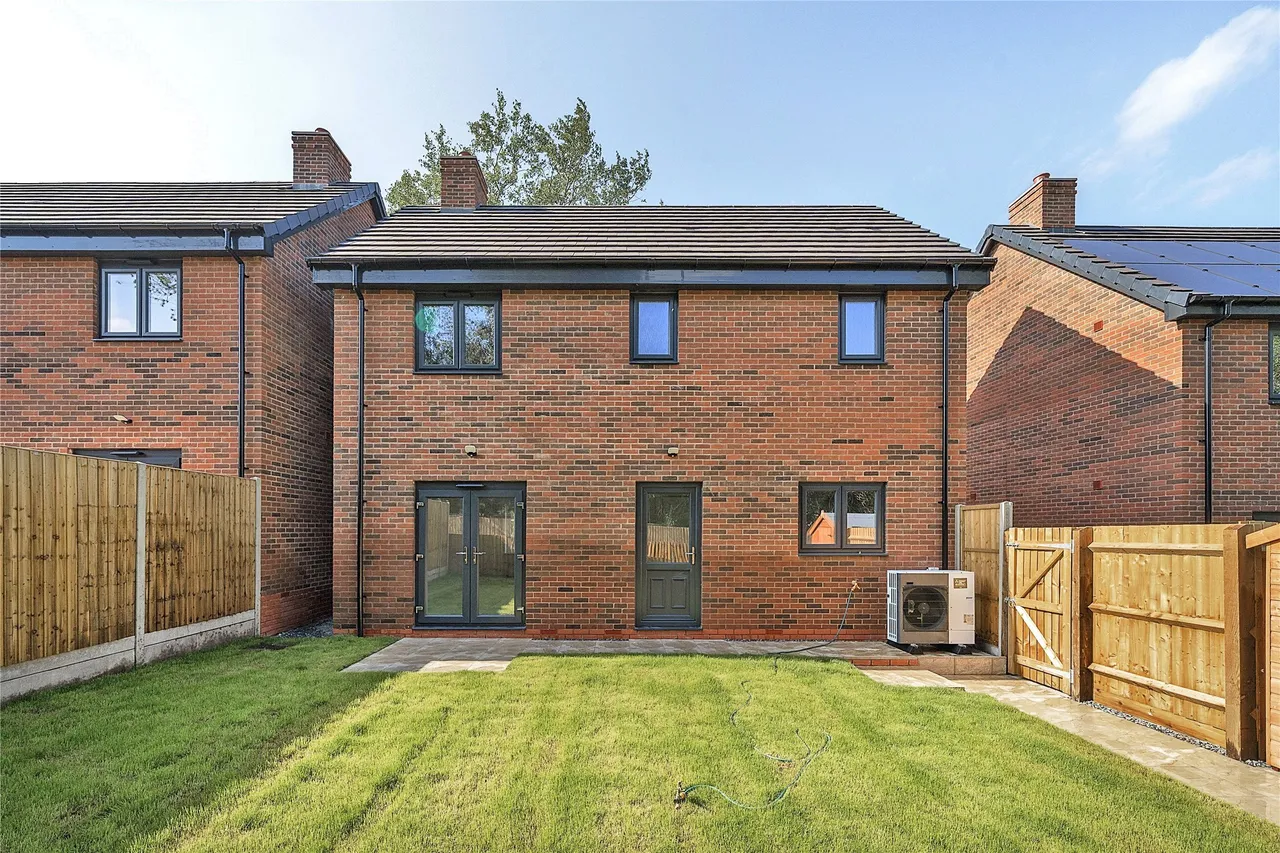 The Alder, 46 Priors View, Priory Meadows, Gloucestershire, Hempsted, GL2 5GY, photo 16