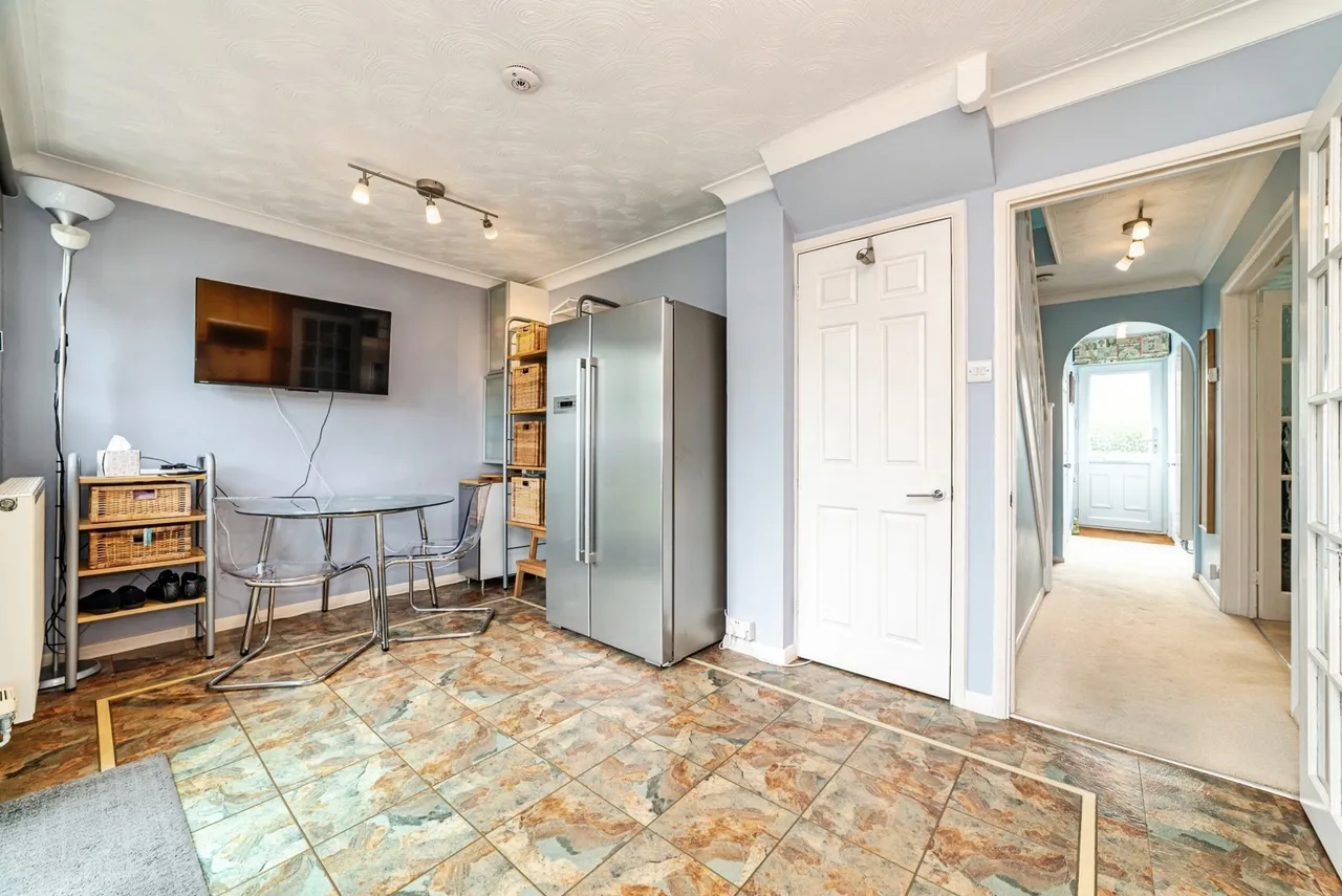 Martins Wood, Chineham, RG24, photo 6