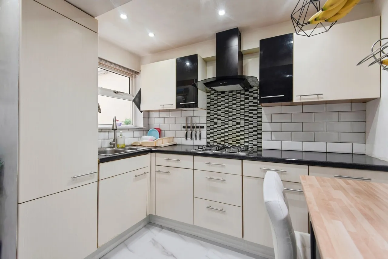 Nightingale Road, Hitchin, Hertfordshire, SG5, photo 5