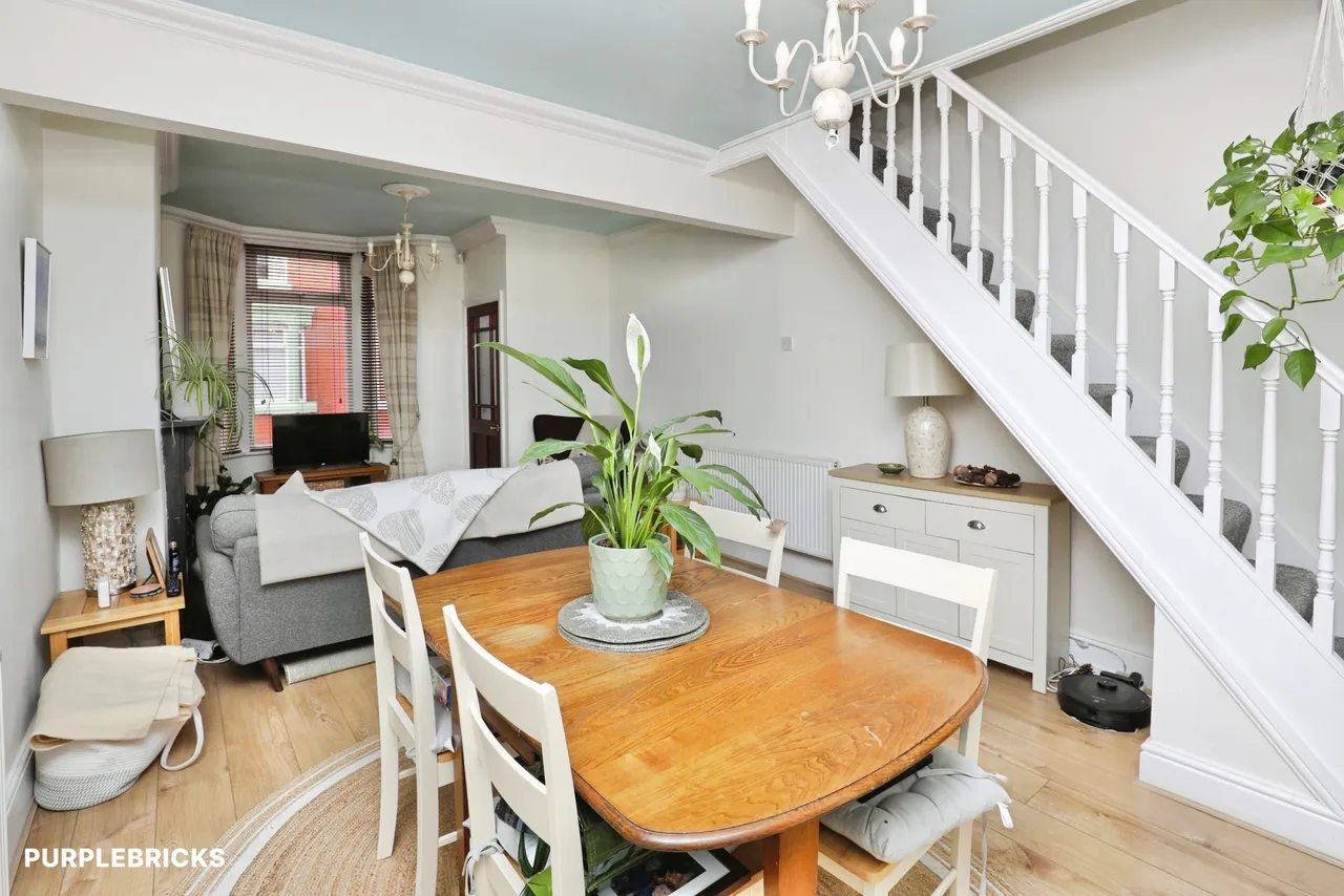 Bellmore Street, Liverpool, L19, photo 3