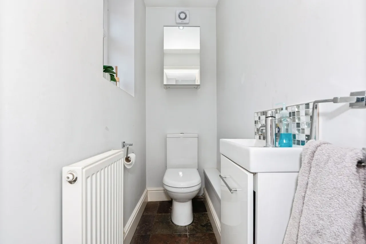 Gourney Grove, Grays, Essex, RM16, photo 6