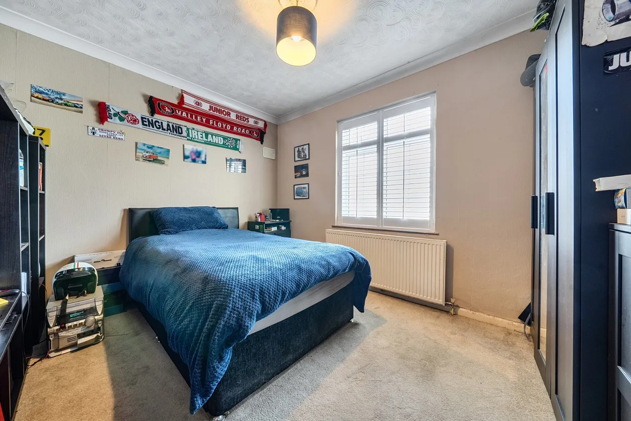 Central Avenue, DA16, photo 9