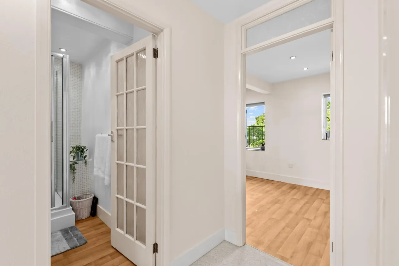 Lansdowne Crescent, Leamington Spa, CV32, photo 10