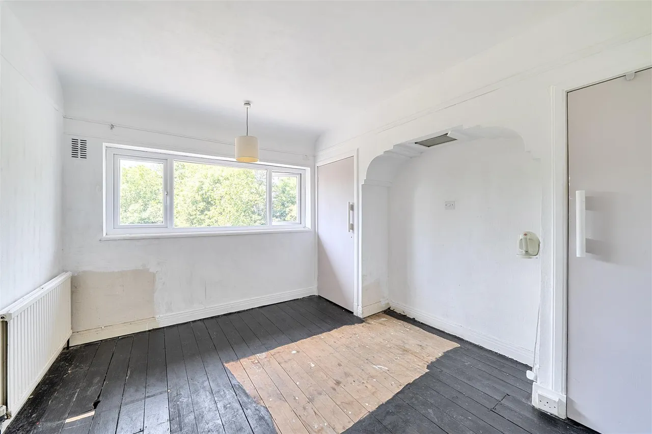 Pine Gardens, Ruislip, HA4 9TH, photo 7