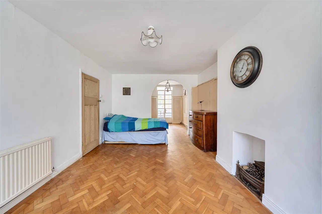 Pine Gardens, Ruislip, HA4 9TH, photo 15
